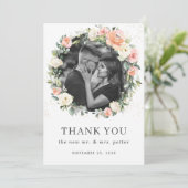 ピーチピンクアイボリーホワイトフローラリース結婚ズフォト サンキューカード (スタンド正面)