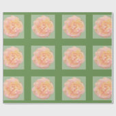 ピーチピンクイエローローズデザインオングリーンバックグラウンド ラッピングペーパー (フラット)