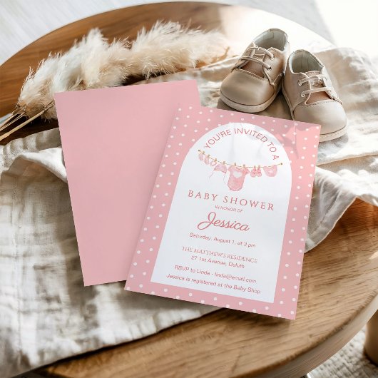 ピーチピンク水玉模様つるズ服赤ちゃんシャワー 招待状