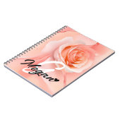 ピーチファズバラバックグラウンドモノグラム名ハート ノートブック (左側)