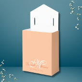 ピーチファズモノグラムのカスタムウェディング フェイバーボックス