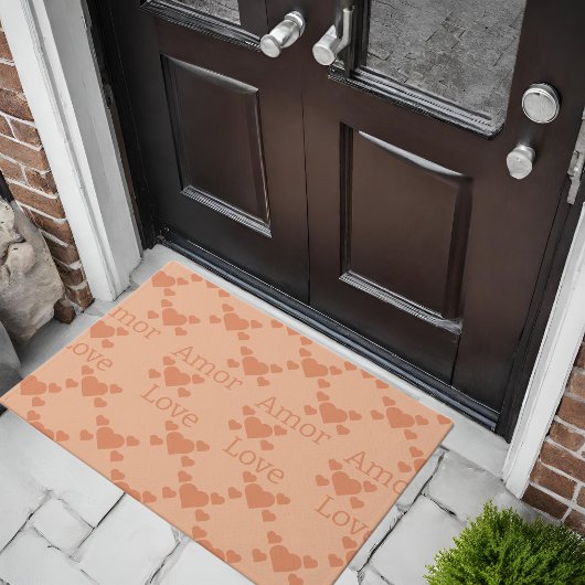 ピーチファズラブハートバイリンガル文字"Amor""Love" ドアマット