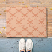 ピーチファズラブハートバイリンガル文字"Amor""Love" ドアマット