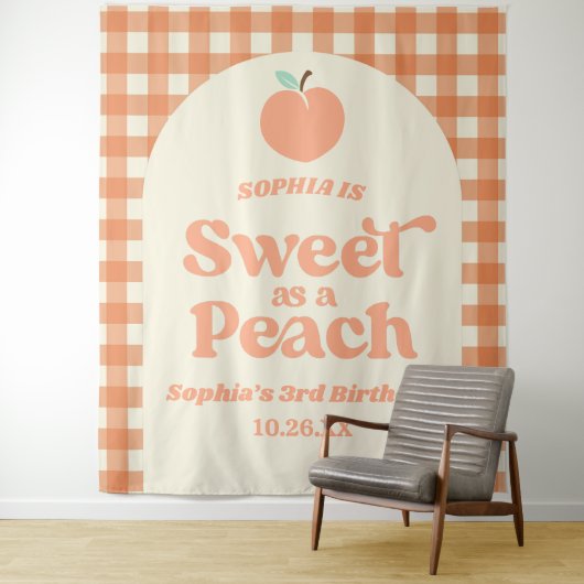 ピーチフルーツピンクオレンジの誕生日パーティーとして甘い タペストリー (インサイチュ)