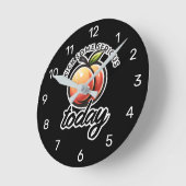 ピーチブーティーキックいくつかの深刻なお尻今日意欲を起こ ラウンド壁時計 (傾斜)