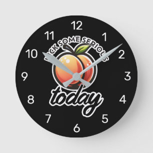 ピーチブーティーキックいくつかの深刻なお尻今日意欲を起こ ラウンド壁時計