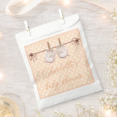 ピーチベビーシューズ フェイバーバッグ (クリップ留めされた状態)