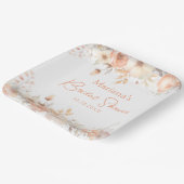 ピーチベージュフローラブライダルシャワー ペーパープレート (傾斜あり)