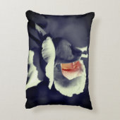 ピーチローズブドブラックアンドホワイトパーシャルカラー アクセントクッション (裏面(縦))