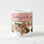 ピーチヴィンテージオーキッドボタニカルイメージモノグラム ジャンボコーヒーマグカップ (正面)