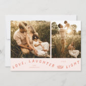 ピーチ色のクリスマスフォトカード「Love Laughter Light」 シーズンカード (正面)