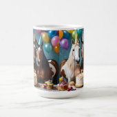 ピードル・ウマの生誕会が開かれた。 コーヒーマグカップ (中央)