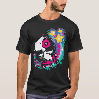 ピーナッツローラースケートで滑るパワーレインボー Tシャツ