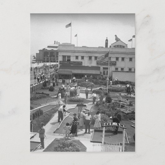 ピープル遊ズのミニゴルフ高架図B&W ポストカード (正面)