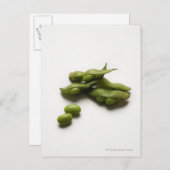 ピーポッドが壊れた複数の緑の枝豆の豆 ポストカード (正面/裏面)