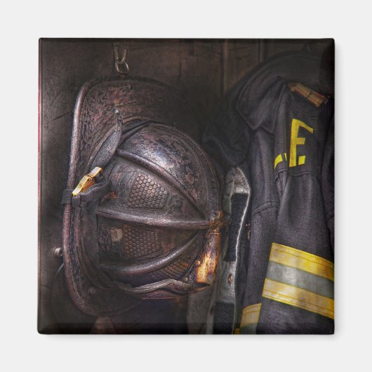 ファイアマン擦り切れた – および使用 マグネット (正面)