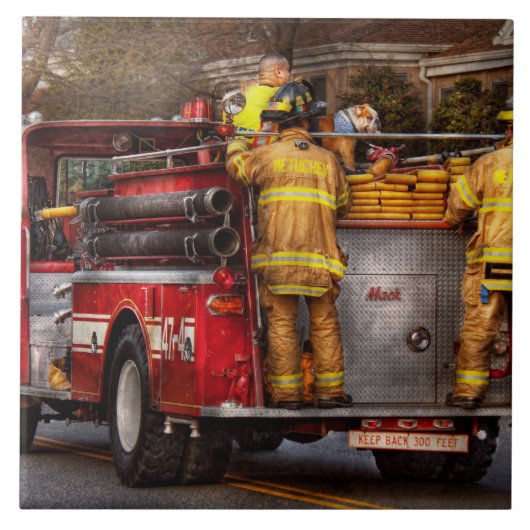 ファイアーマン – メトチェン消防局 タイル (正面)