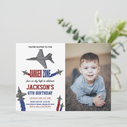 ファイタージェット誕生日招待状グレーと写真 招待状 (スタンド正面)