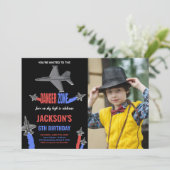 ファイタージェット誕生日招待状ブラックグレーW写真 招待状 (スタンド正面)