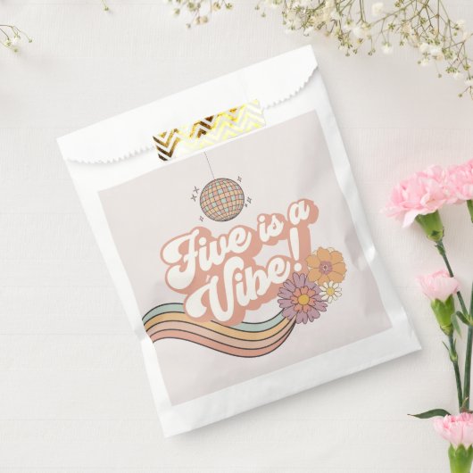 ファイブズはヴィベ5th誕生日パーティープレート フェイバーバッグ (封をした状態)