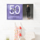 ファイブティアンドファビラス 紫色の筆記体 50歳の誕生日フォト 横断幕 (インサイチュ)