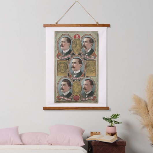 ファイブリンリングブラザーズバストポートレート 吊り下げ型タペストリー (寝室)