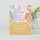 ファイヴはヴィブ レトロ サンシャイン レインボー デイジー 招待状 (スタンド正面)