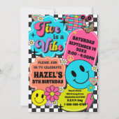 ファイヴはヴィベレトロスマイルグルーヴィー誕生日パーティー 招待状 (正面)