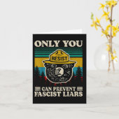 ファシストの嘘を防ぐのは君だけだ カード (黄色い花)