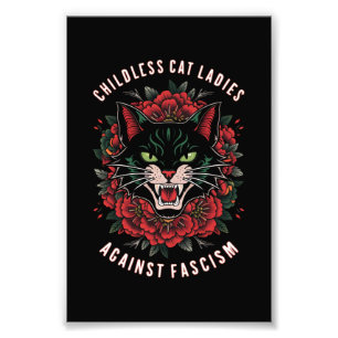 ファシズムに対する子どものいない猫の女性たち フォトプリント           