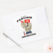 ファシズムへの道は共和党員によって舗装されている スクエアシール (封筒)