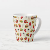 ファストフードバーガー、フライドポテト、サンデー カフェラテマグ (右アングル)