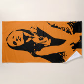 ファッショナブル黒踊りガールシルエット ビーチタオル (正面)