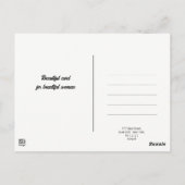 ファッションお祝い。ケーキを持った美しい女性 ポストカード (裏面)