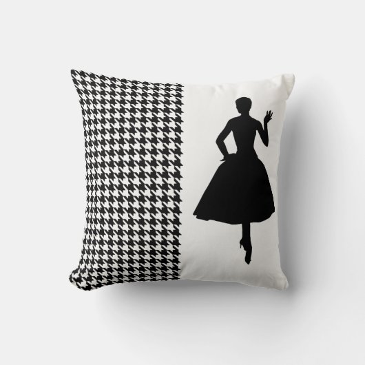 ファッションのシルエットとの黒くモダンな千鳥格子の クッション (正面)