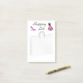 ファッションのテーマのショッピング・リストのポスト・イット ポストイット (デスク上)