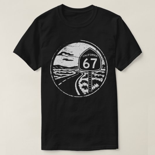 ファニーHwy 67 - クールカリフォルニア・グランジシックスセブン Tシャツ (デザイン正面)
