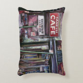 ファネリのチャーム、ニューヨーク市、ソーホー、ニューヨーク アクセントクッション (正面(垂直))