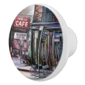 ファネリチャーム、ニューヨーク市 セラミックノブ (右)