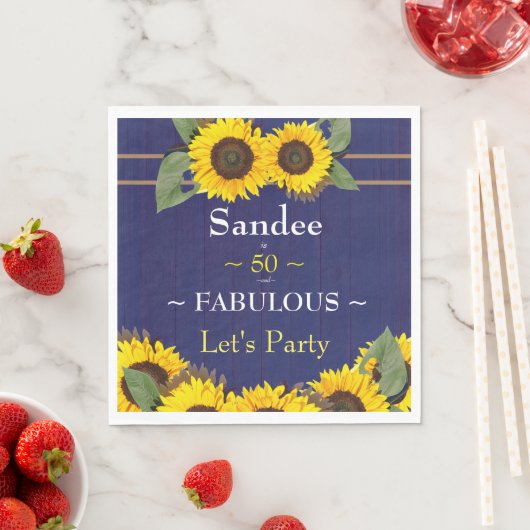 ファブラスとフィフティ誕生日モダンブルーサンフラワー スタンダードランチョンナプキン (インサイチュ)