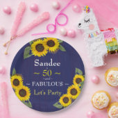 ファブラスとフィフティ誕生日モダンブルーサンフラワー ペーパープレート (パーティー)