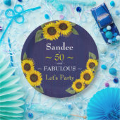 ファブラスとフィフティ誕生日モダンブルーサンフラワー ペーパープレート (パーティー)