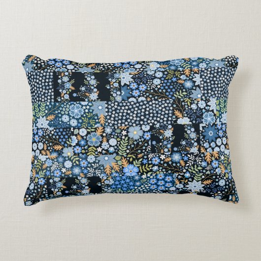 ファブリックからシームレスなパッチワ違うークパターン  アクセントクッション (正面)