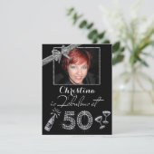 ファブ・アット・50 シャンパン＆ダイヤモンドを追加 フォト バースデー 招待状 (スタンド正面)