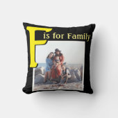 ファミリのF クッション (正面)