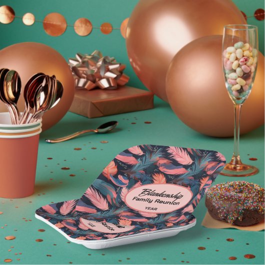 ファミリカラフル懇親会羽毛の背景紙 ペーパープレート (複数)