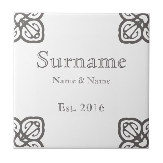 ファミリスペインの名記号 タイル (正面)