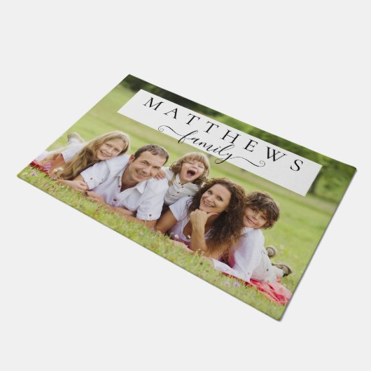 ファミリパーソナライズされたーモノグラム苗字カスタム写真 ドアマット (アングル)