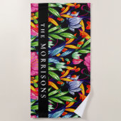 ファミリパーソナライズされた名花のパターン背景 ビーチタオル (正面)