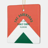 ファミリーキャパーソナライズされたビン名レッドグリーンレトロ セラミックオーナメント (左)